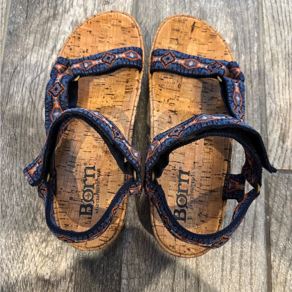NWOT Born Shoes Sandals